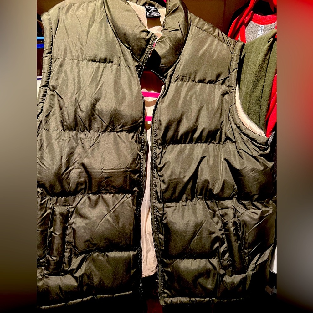 Feel The Power (FTP) Jacket Vest Puffy Size XXL Green